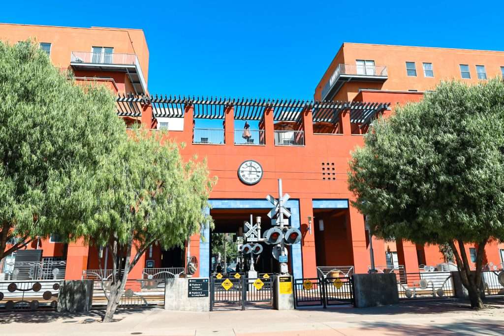 OldTownPasadenaMetroStation