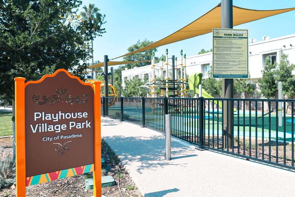 Playhouse_district_park